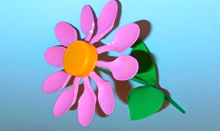 цветок из ложек