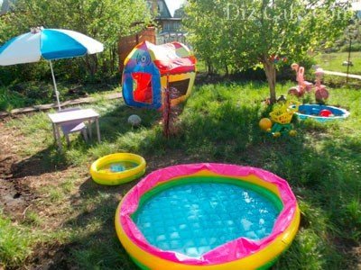 Простая площадка для малыша Простая площадка для малыша