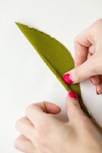 Искусство DIY: пошаговая схема, как легко и просто сделать цветы из бумаги своими руками 18