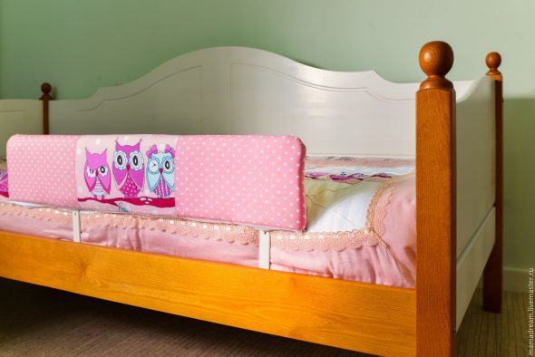 Выбираем красивую кроватку для девочки