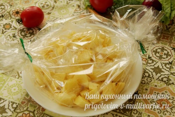 картошка в рукаве