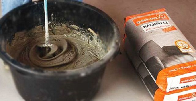 Замешивание штукатурной смеси